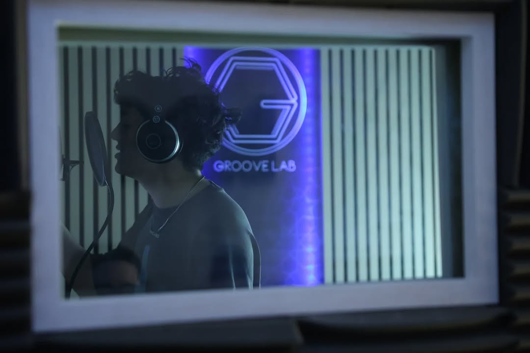 Cabina de voces — Groove Lab Estudios, Madrid